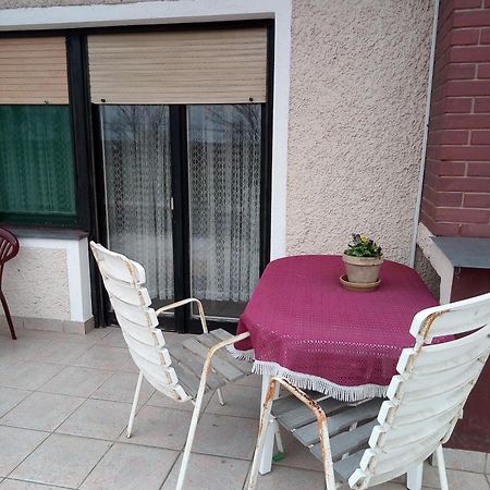 2 Haloszobas Apartman Kanjiza Luaran gambar